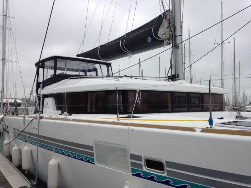 Book yachts online - catamaran - Lagoon 450 SporTop - Maui - rent