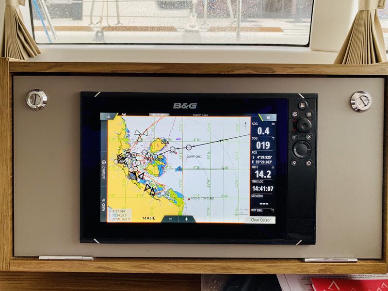 Book yachts online - catamaran - Lagoon 40 - Ubah - rent