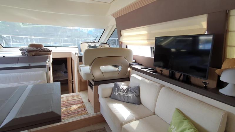 Book yachts online - motorboat - Monte Carlo 5 - Sundowner - rent