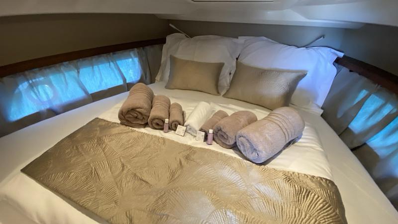 Book yachts online - motorboat - Grandezza 34 OC - Alice - rent