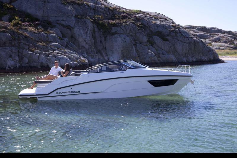 Book yachts online - motorboat - Grandezza 25S - SANDRA - rent