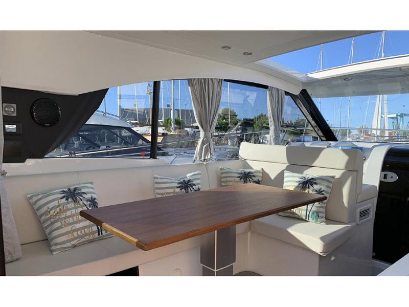 Book yachts online - motorboat - Grandezza 37 CA - KRISTINA - rent