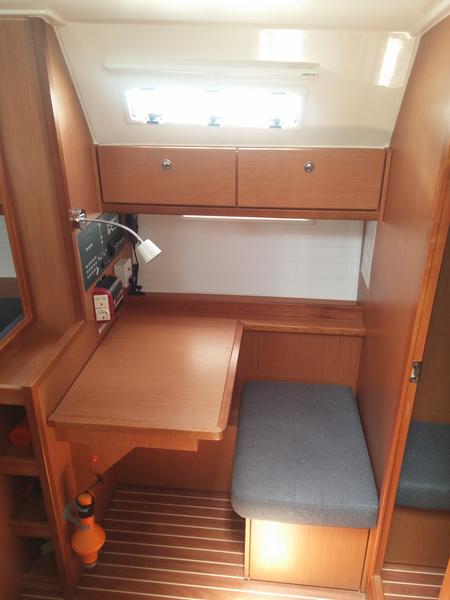 Book yachts online - sailboat - Bavaria Cruiser 40 - Daidalos - rent