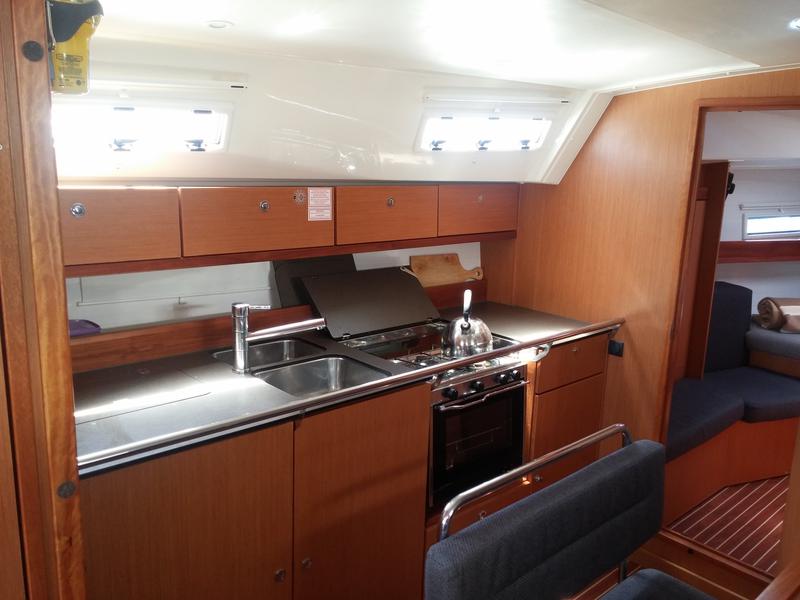 Book yachts online - sailboat - Bavaria Cruiser 40 - Daidalos - rent