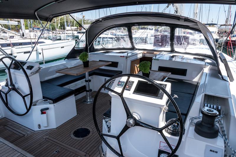 Book yachts online - sailboat - Bavaria C50 - Amalthia - rent