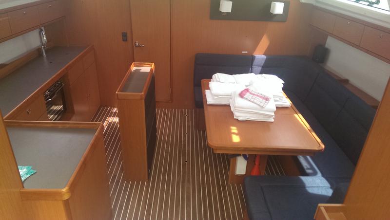 Book yachts online - sailboat - Bavaria Cruiser 46 - Perseus - rent
