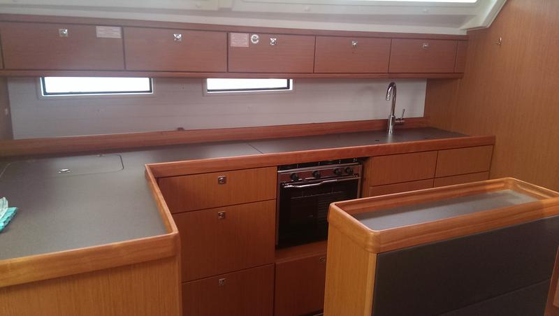 Book yachts online - sailboat - Bavaria Cruiser 46 - Perseus - rent