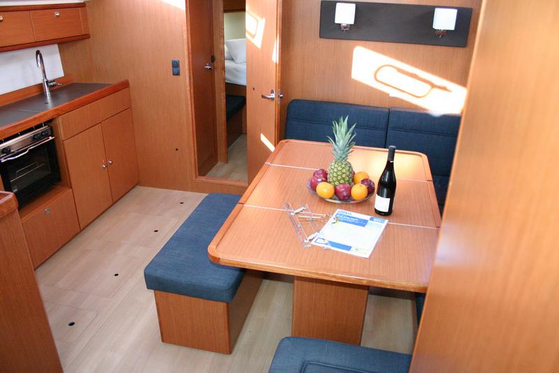 Book yachts online - sailboat - Bavaria Cruiser 46 - Fryni - rent
