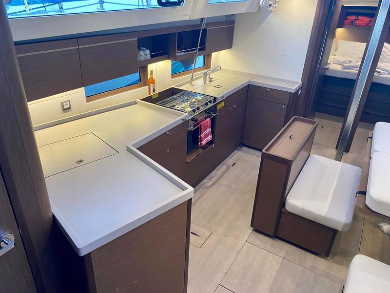 Book yachts online - sailboat - Oceanis 46.1 - Clio - rent
