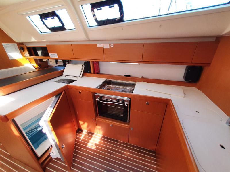 Book yachts online - sailboat - Bavaria Cruiser 51 - Danaos - rent