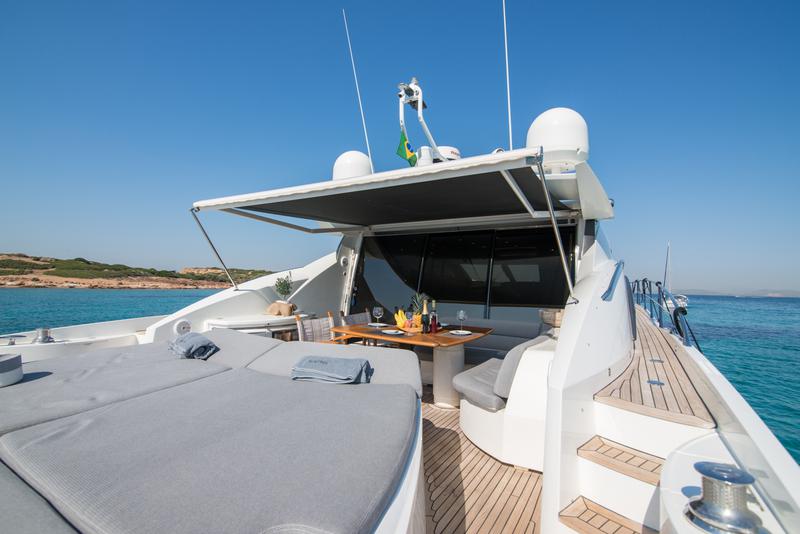 Book yachts online - motorboat - Sunseeker Predator 72 - Elentari - rent