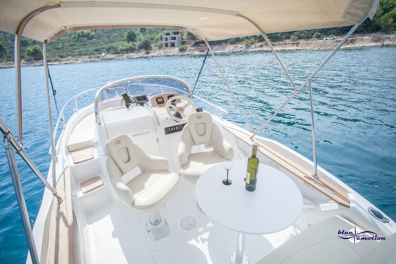 Book yachts online - motorboat - Sessa Marine Key Largo 20 - Dory - rent