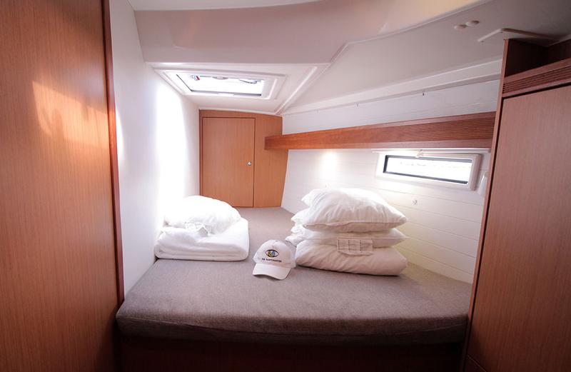 Book yachts online - sailboat - Bavaria Cruiser 50 - Quantum - rent