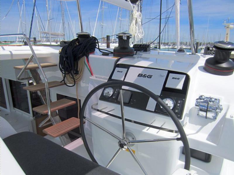 Book yachts online - catamaran - Lagoon 450 S - Anabella - rent