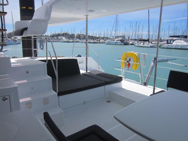 Book yachts online - catamaran - Lagoon 450 S - Anabella - rent