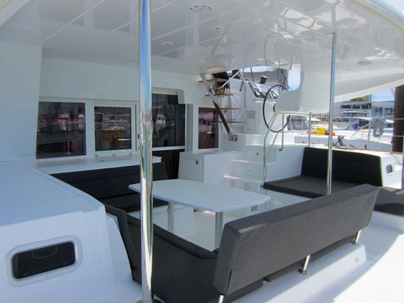 Book yachts online - catamaran - Lagoon 450 S - Anabella - rent