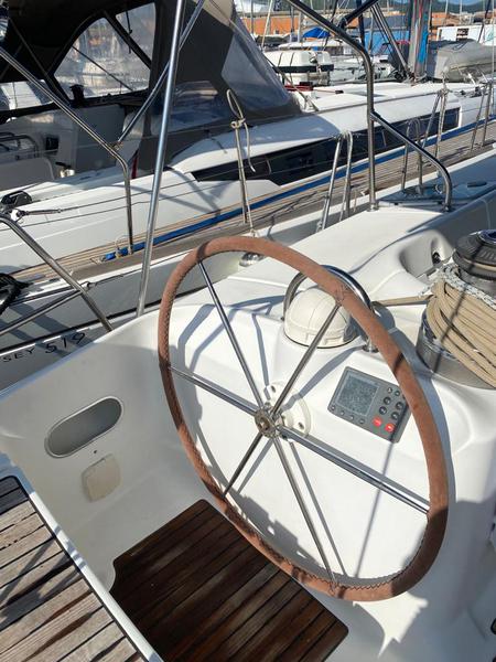Book yachts online - sailboat - Beneteau 50-4 - Alboran Bikini (Radazul) - rent