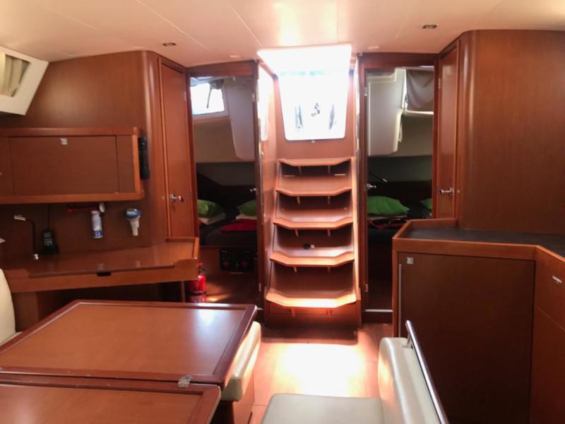 Book yachts online - sailboat - Oceanis 45-4 - Alboran Gin Fizz (Radazul) - rent