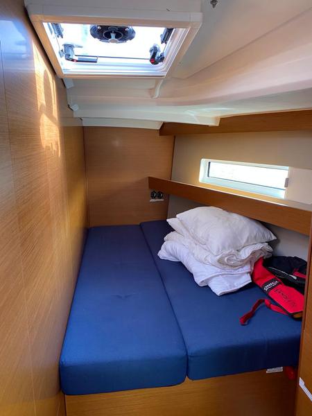 Book yachts online - sailboat - Sun Odyssey 440 - Alboran Caipiroska (Majorca) - rent