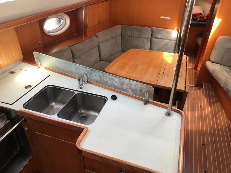 Book yachts online - sailboat - Elan 434 Impression - Alboran XXVI Piñacolada (Majorca) - rent