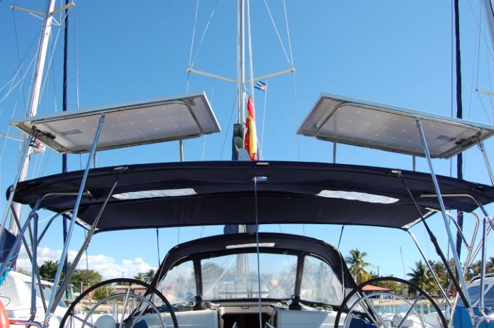 Book yachts online - sailboat - Sun Odyssey 519 - Alboran Champagne (Radazul) - rent