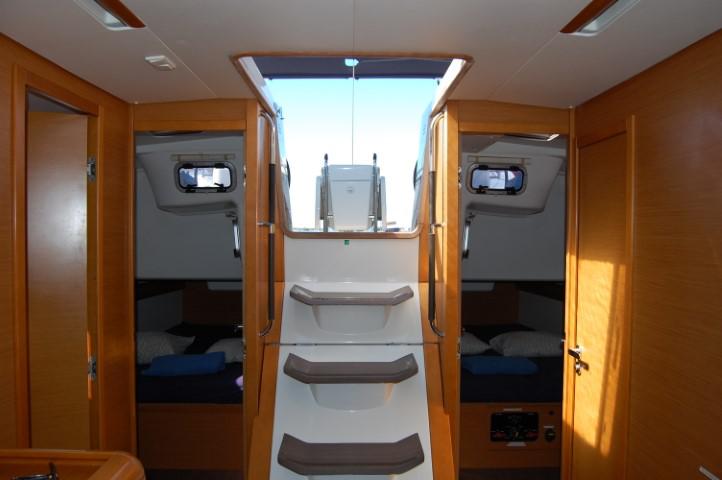 Book yachts online - sailboat - Sun Odyssey 519 - Alboran Champagne (Cabo Verde) - rent