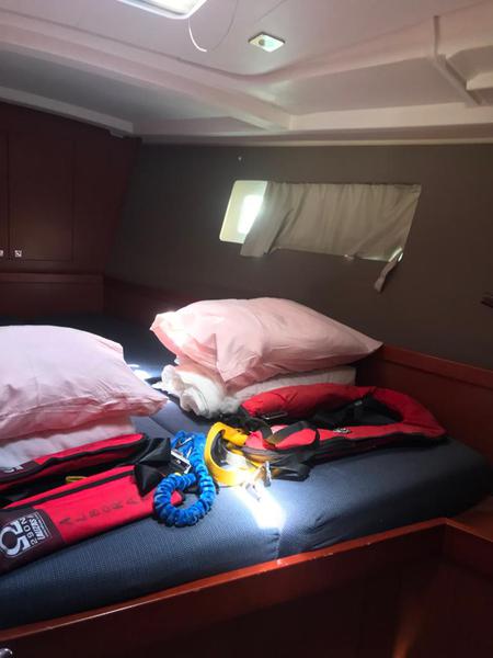 Book yachts online - sailboat - Oceanis 45-4 - Alboran Gin Fizz (Majorca) - rent