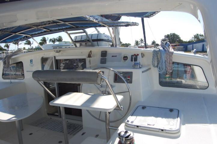 Book yachts online - catamaran - Voyage 440 - Alboran Mahanga (Radazul) - rent