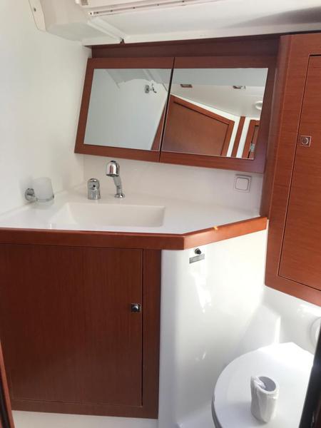 Book yachts online - sailboat - Oceanis 45-4 - Alboran Gin Tonic (Majorca) - rent