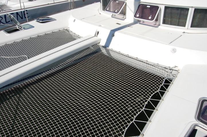 Book yachts online - catamaran - Lagoon 410 - Sofia Cuba - rent