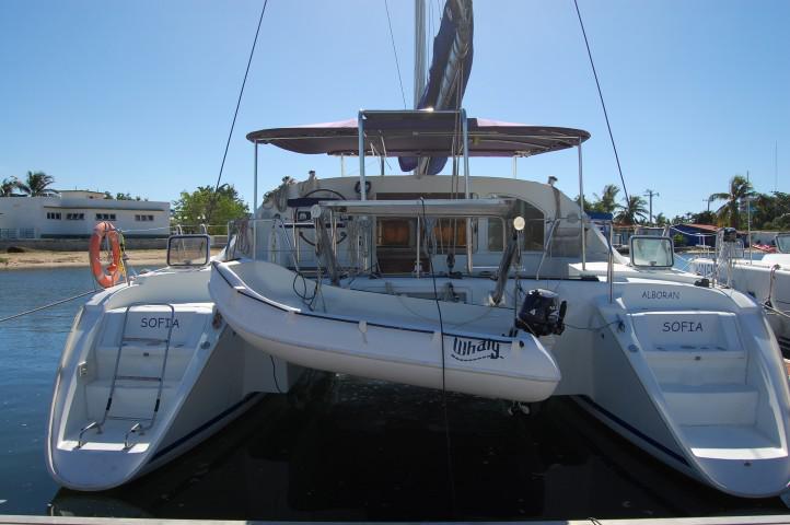 Book yachts online - catamaran - Lagoon 410 - Sofia Cuba - rent