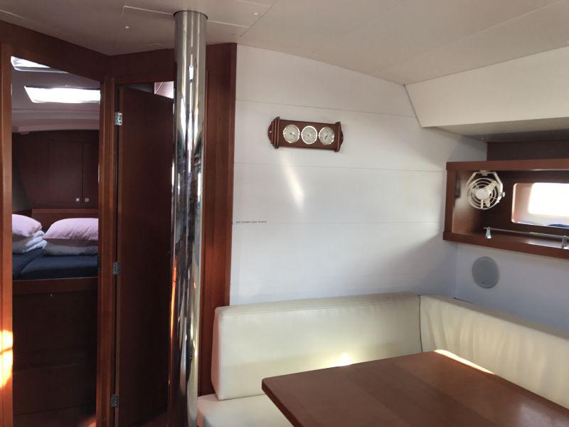 Book yachts online - sailboat - Oceanis 45-4 - Alboran XXXIV Nini (Radazul) - rent