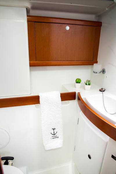Book yachts online - sailboat - Oceanis 43 - TIAMO  - rent