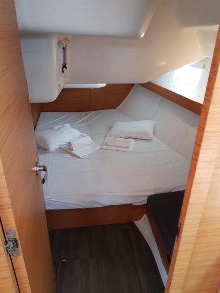 Book yachts online - sailboat - Elan Impression 45 - Lasta - rent