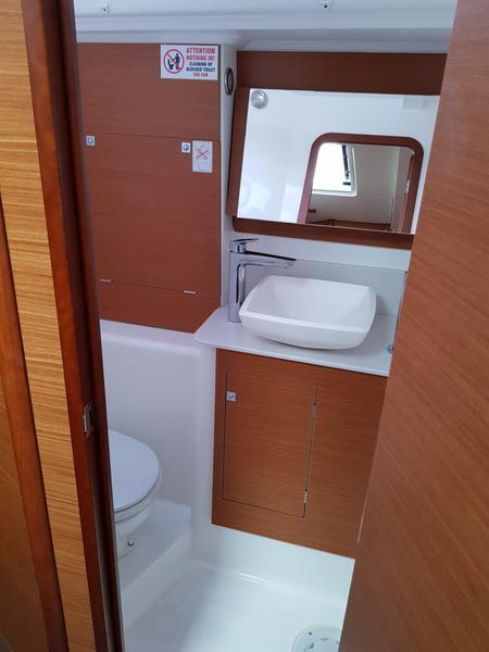 Book yachts online - sailboat - Dufour 460 Grand Large - Ibis - rent