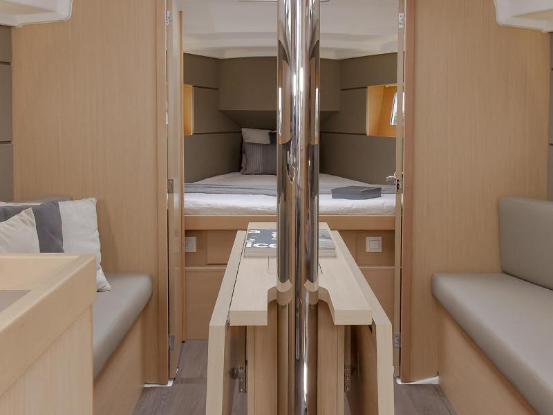 Book yachts online - sailboat - Oceanis 35.1 - Kolibri - rent