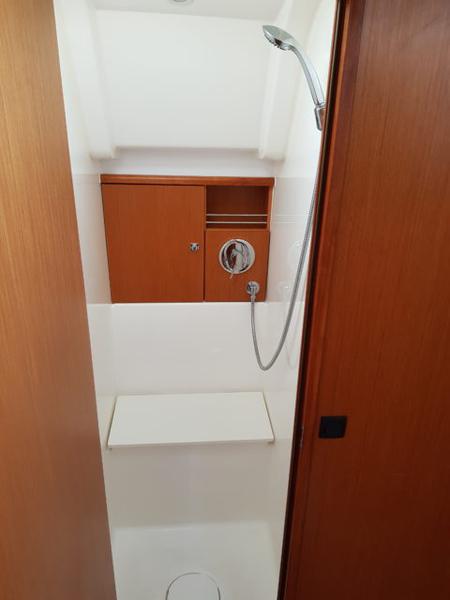 Book yachts online - sailboat - Bavaria Cruiser 51 - Ivolga - rent