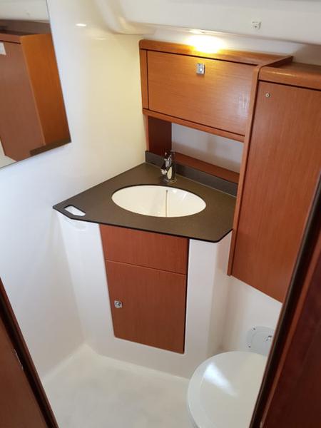 Book yachts online - sailboat - Bavaria Cruiser 51 - Ivolga - rent