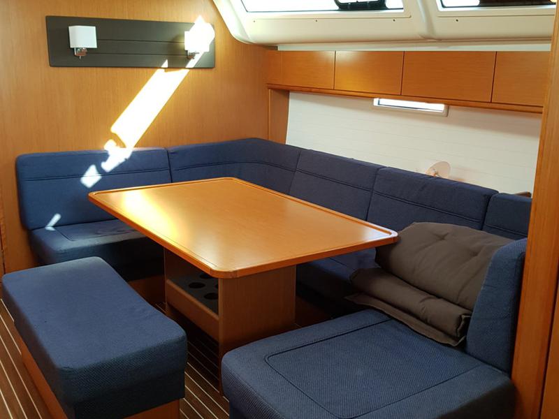 Book yachts online - sailboat - Bavaria Cruiser 51 - Kondor - rent