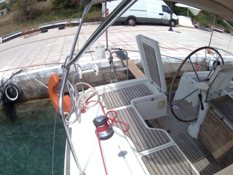 Book yachts online - sailboat - BENETEAU Cyclades 39.3.2 REFIT 2019 - CORAL    - rent