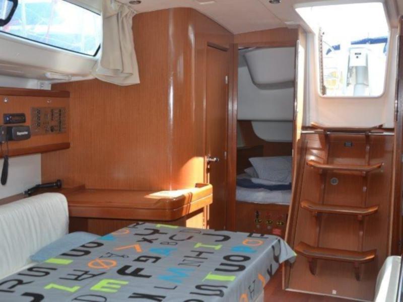 Book yachts online - sailboat - BENETEAU Oceanis 43.4 REFIT 2019 - TOPAZ  - rent