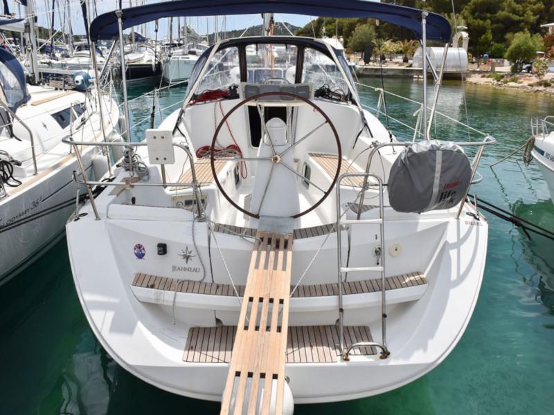 Book yachts online - sailboat - Sun Odyssey 36i REFIT 2019 - BLUE DIAMOND C.SA - rent