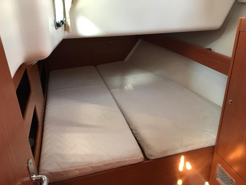 Book yachts online - sailboat - BENETEAU Cyclades 50.5 2009-10 REFIT 2019 - AMETHYST  - rent