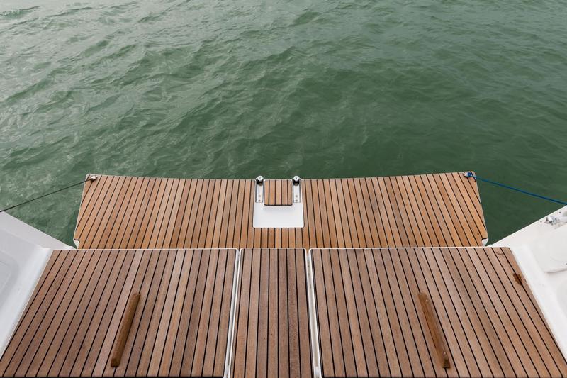 Book yachts online - sailboat - Dufour 382 GL - Regor - rent