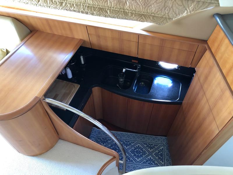 Book yachts online - motorboat - Azimut 50 - Azimut - rent
