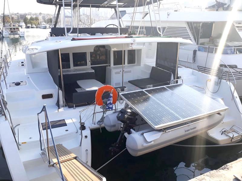Book yachts online - catamaran - Lagoon 450F - Escapade - rent