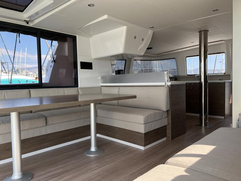 Book yachts online - catamaran - Bali 4.4 - Emmelia - rent