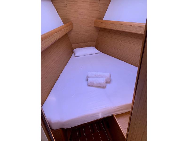Book yachts online - sailboat - Jeanneau 57 - KURUKULLA OV AC+G+refit 2021+new sails 2022 - rent