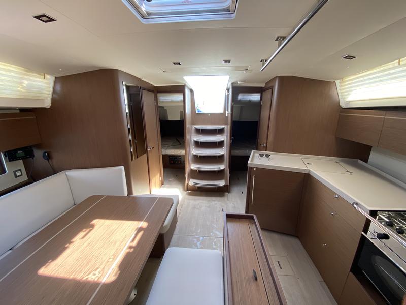 Book yachts online - sailboat - Oceanis 46.1 - Yess Boss (First Line) - rent