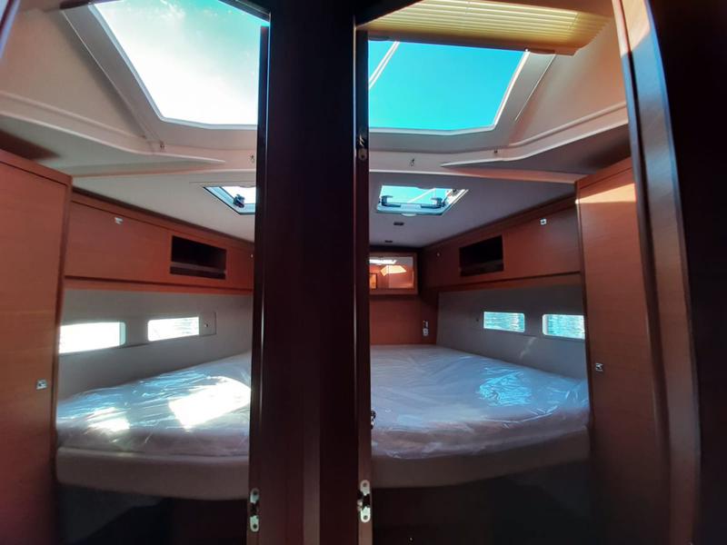 Book yachts online - sailboat - Dufour 530 - ARTEMIDE - rent
